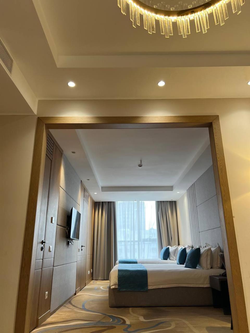 Sofia International Hotel Bisjkek Eksteriør bilde