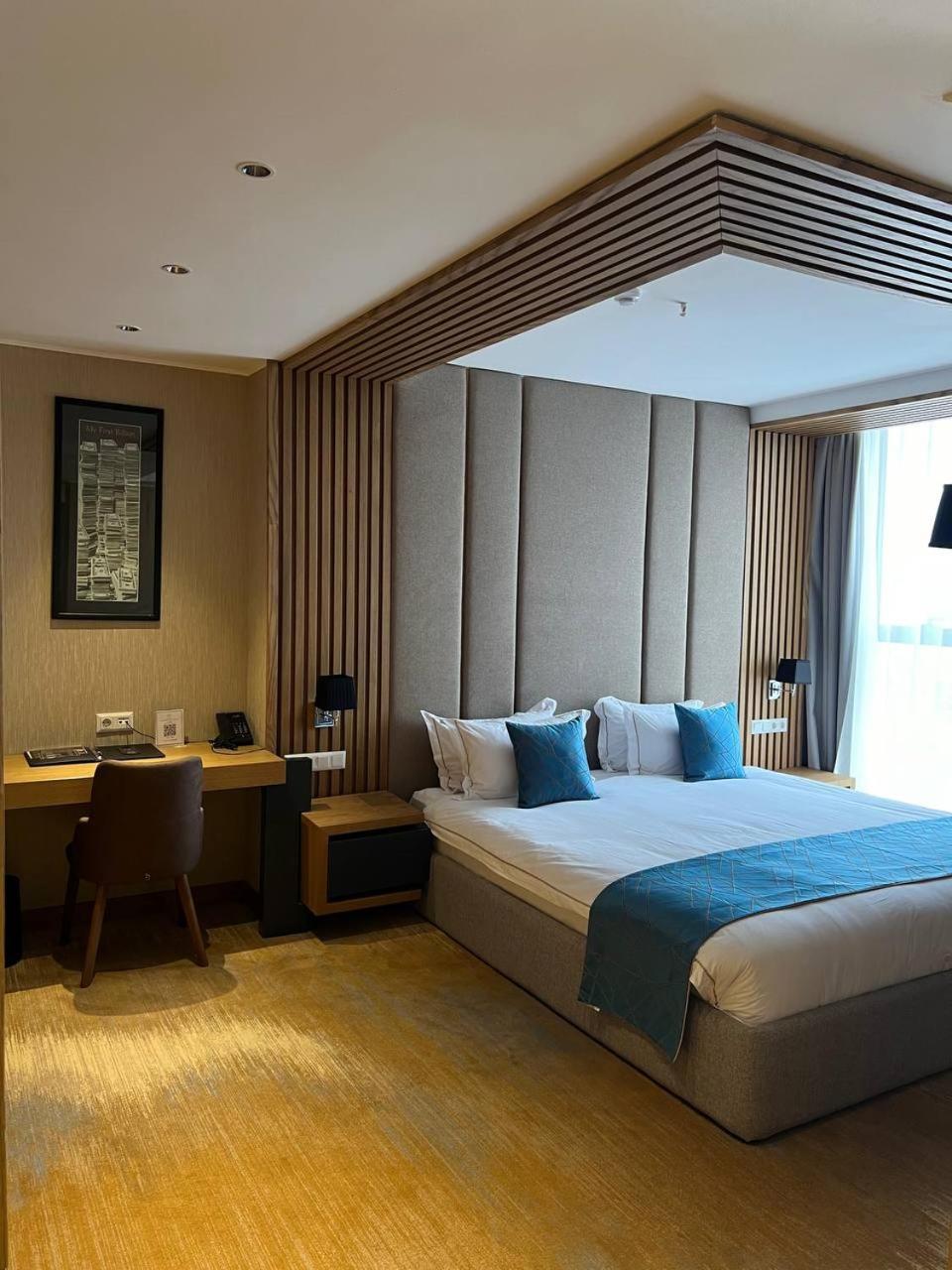 Sofia International Hotel Bisjkek Eksteriør bilde