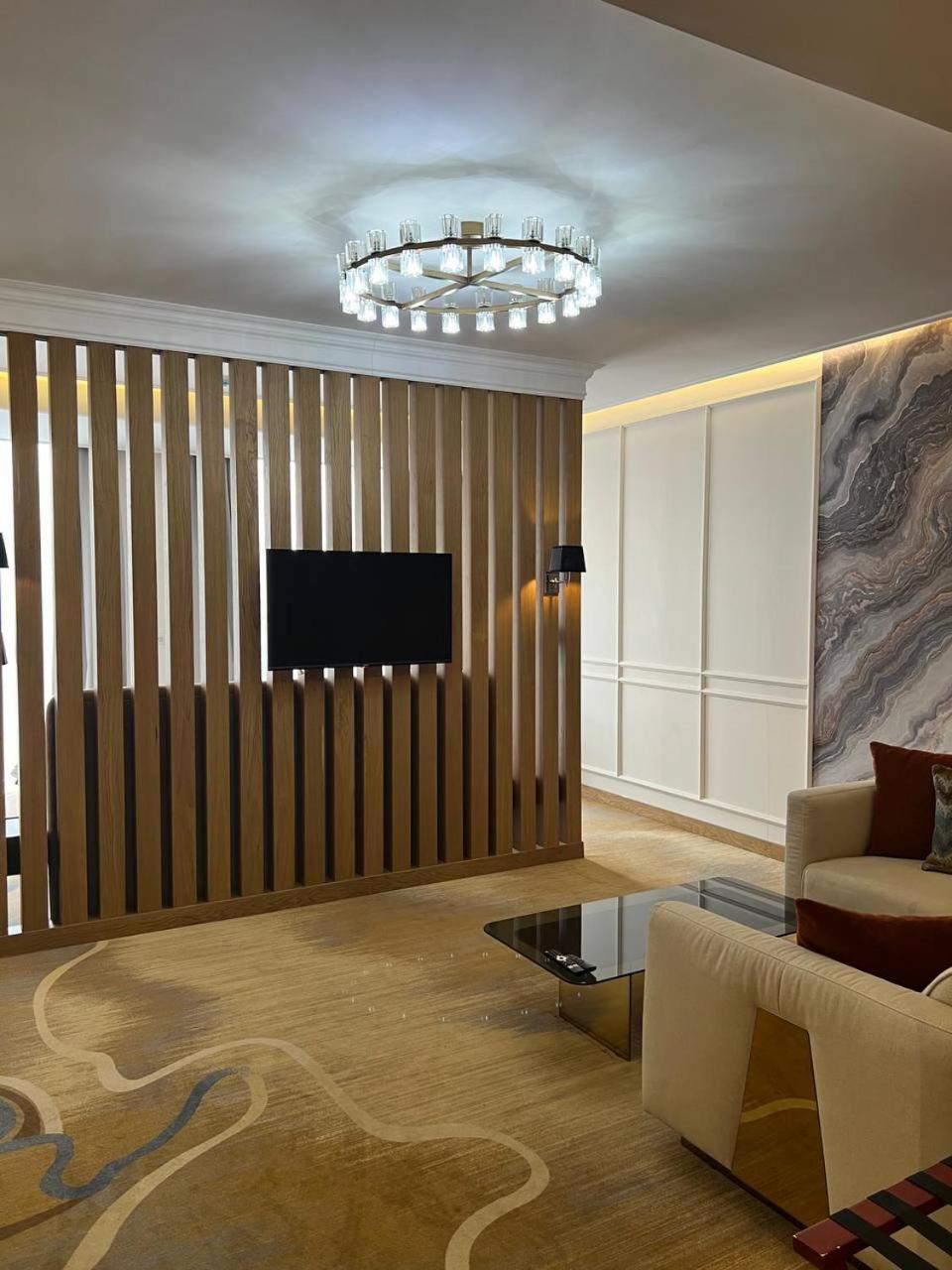 Sofia International Hotel Bisjkek Eksteriør bilde