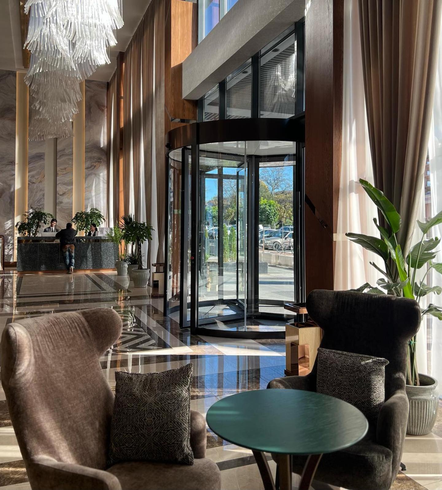 Sofia International Hotel Bisjkek Eksteriør bilde